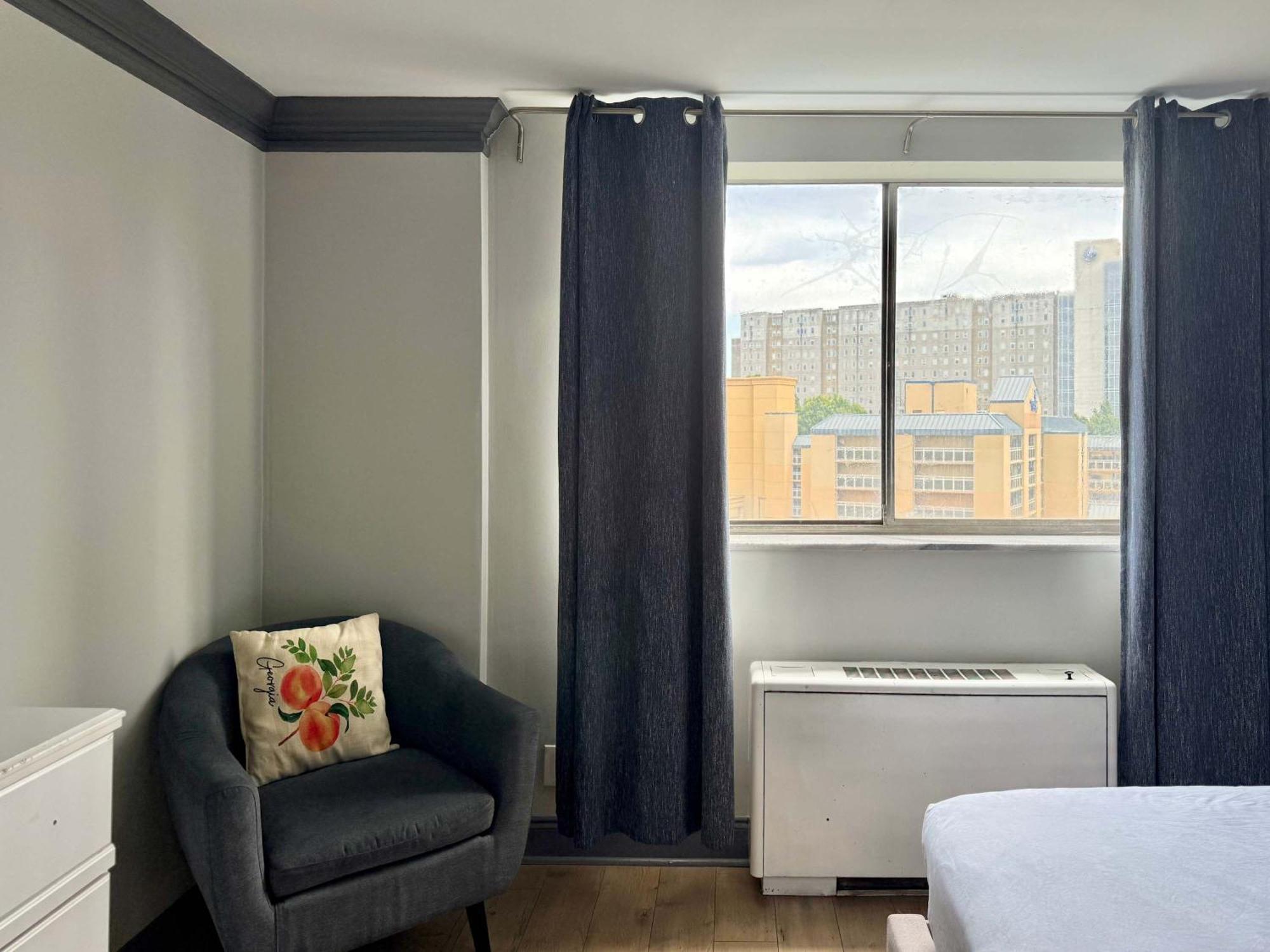 Apartment Downtown 24h Concierge 3 Bds 2br Onsite Parking Lm706 Atlanta
